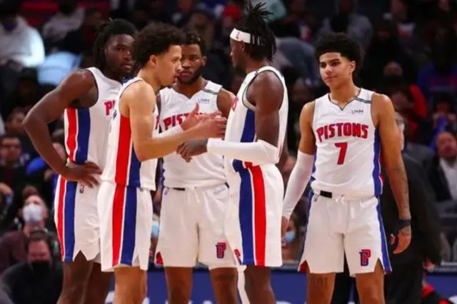 2025中乙赛季最佳阵容：王博文、费尔南多、凯赛尔等在列（2025中乙最佳阵容出炉：王博文、费尔南多、凯赛尔等入选）