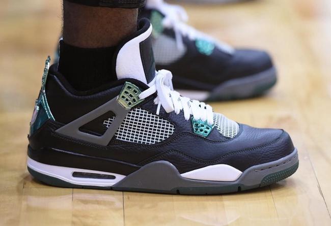 怒送37分！古巴男排输给自己 意大利挺进四强 米切莱托17分+绝杀（古巴男排怒赠37分自毁好局，意大利挺进四强，米切莱托17分完成绝杀）