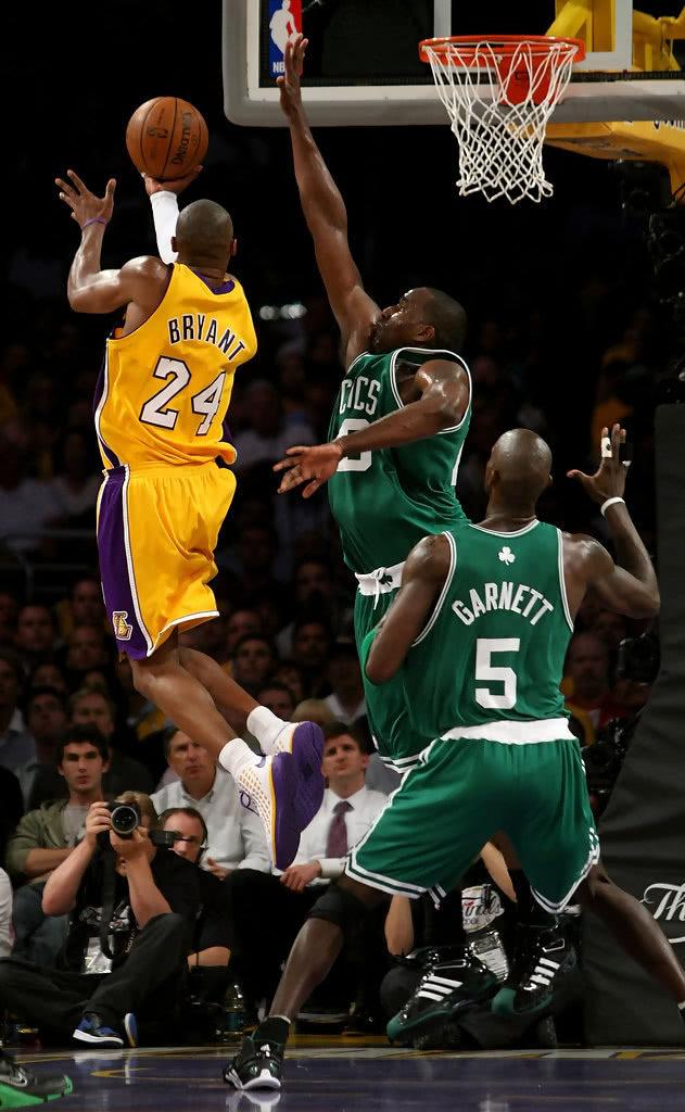 英超-水晶宫1-2曼联：你不看好他时，他雄起｜前瞻（英超前瞻：水晶宫1-2曼联，当你不看好他时，他更能站出来）