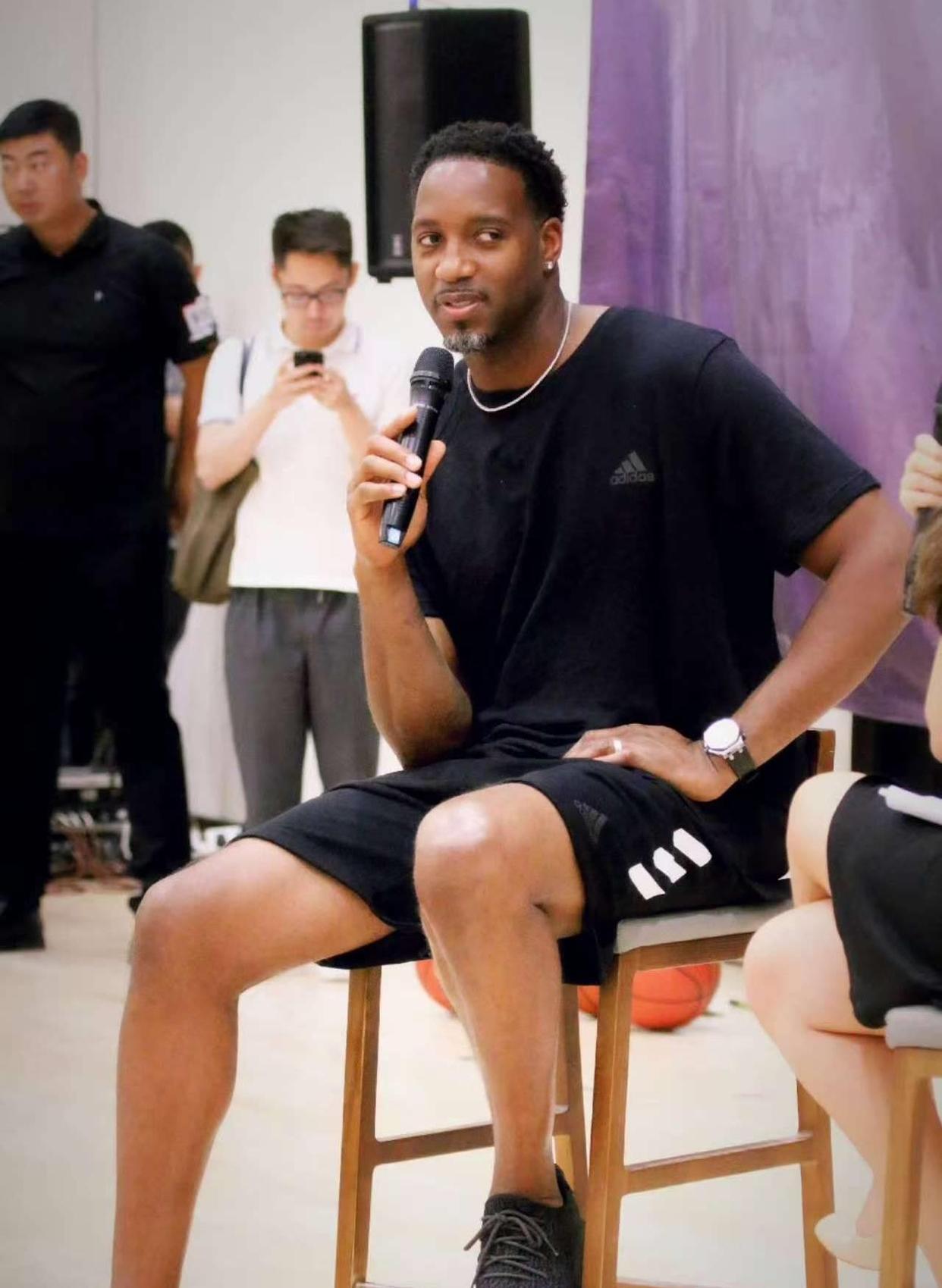 图拉姆：我和科纳特几乎每天都联系，和他的较量会很精彩（图拉姆：几乎每天都和科纳特联系，期待上演精彩对决）