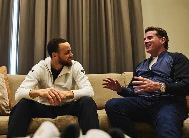 3C哥哥：3C随时都能准备好登场比赛，但我觉得他更愿意当观众（3C哥哥：3C随时能上场，但他更倾向当观众）