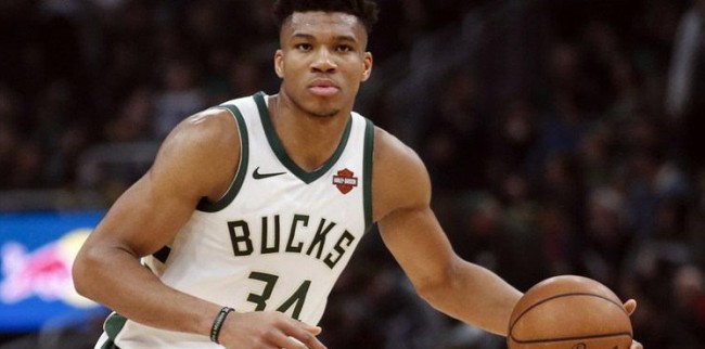 尼日利亚队队长埃孔宣布从国家队退役，期间共为国出战83场（尼日利亚队长埃孔宣布退出国家队，生涯为国出战83场）